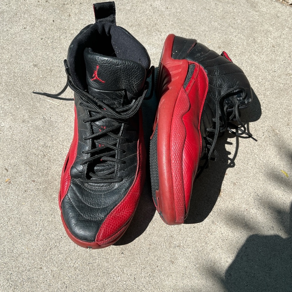 Jordan Men's Black and Red High-Top Sneakers